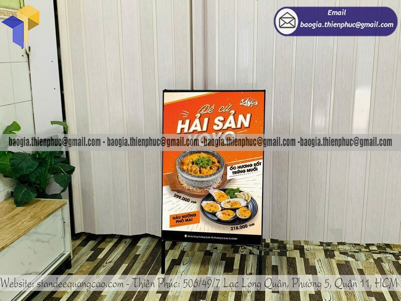 Nhận Gia Công Standee Khung Sắt Quảng Cáo – Thiết Kế Riêng Miễn Phí