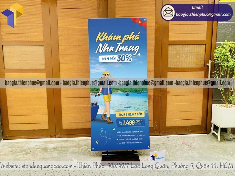 Giá Làm Standee Khung Sắt Mới Nhất 2026 – Nhận Thi Công Nhanh, Giá Tốt