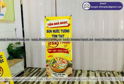 Standee Chữ X Giá Rẻ In Theo Yêu Cầu – Đáp Ứng Mọi Nhu Cầu Quảng Cáo