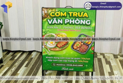 Standee Dáng Chữ A 2 Mặt In Sắc Nét – Tăng Hiệu Quả Quảng Cáo