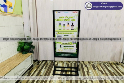 Bảng Hiệu Đứng 2 Mặt Ngoài Trời Cho Cửa Hàng, Sự Kiện – Xem Mẫu Đẹp