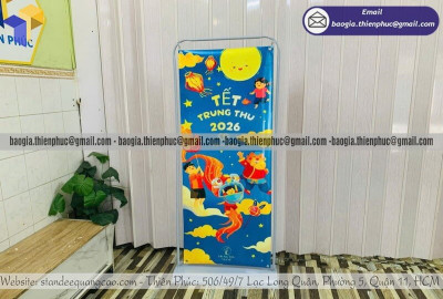 Standee Kiểu Cửa Đế Sắt Giá Rẻ – Mẫu Đẹp, Đế Vững, Liên Hệ Đặt Ngay