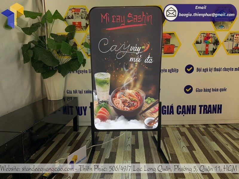 Đặt Làm Bảng Hiệu Hộp Đèn Đứng: Thiết Kế Đẹp Giá Rẻ Thu Hút Khách Hàng