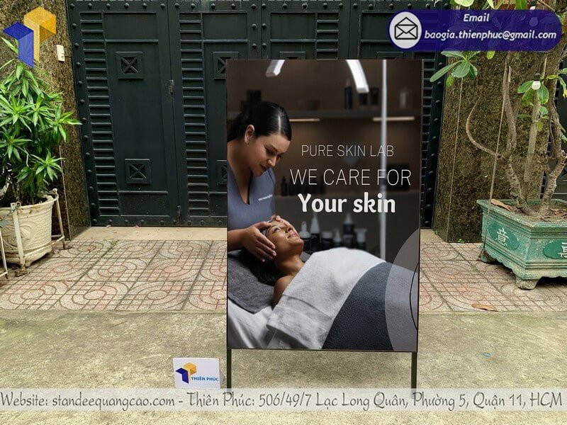 Standee Khung Gập Giá Tốt: Tối Ưu Marketing, Tạo Điểm Nhấn Thương Hiệu