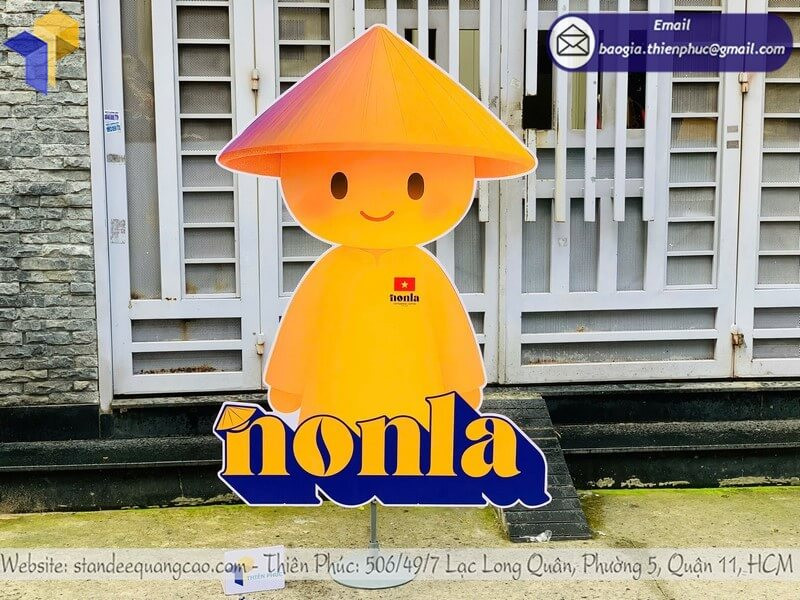Thiết Kế Và In Standee Mô Hình – Bí Quyết Thu Hút Khách Hàng Hiệu Quả