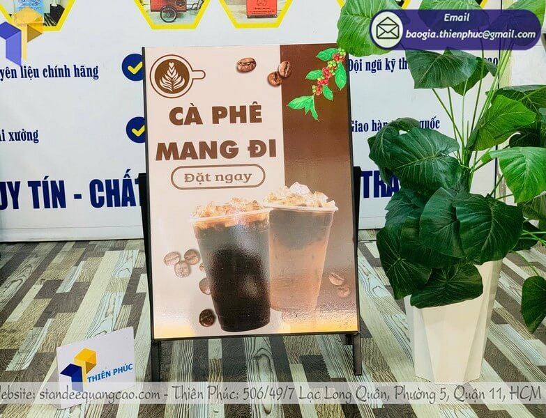 Mua Ngay Standee Chân Sắt Giá Tốt: Thiết Kế Đẹp, Dễ Triển Khai Sự Kiện