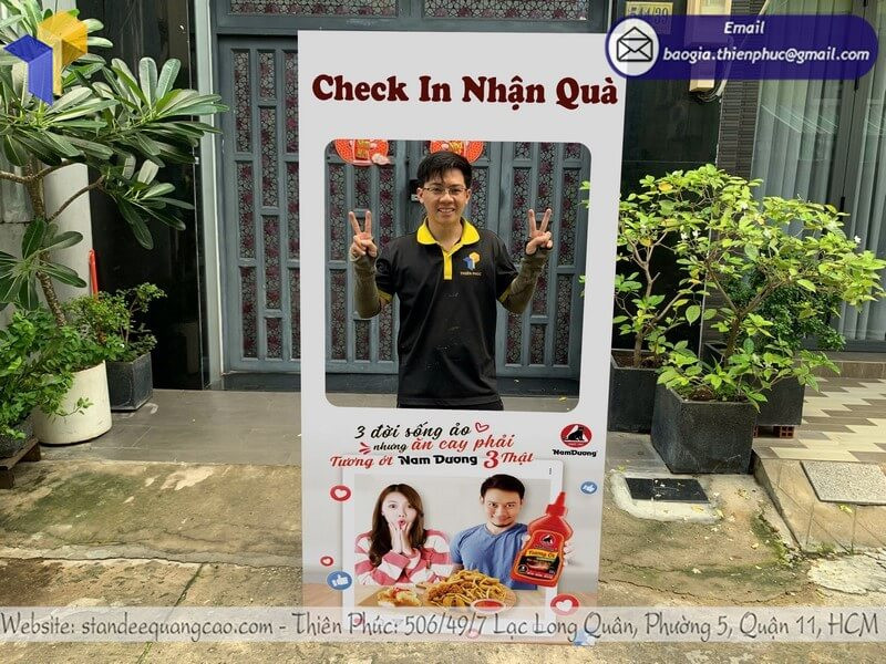 Khung Chụp Ảnh Check In – Tạo Background Ấn Tượng, Kéo Khách Check In