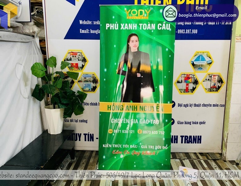 Standee Cuốn Nhôm Giá Rẻ – Gọn Nhẹ, Dễ Dùng, Phù Hợp Mọi Sự Kiện!