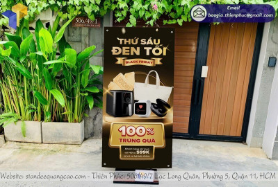Khám Phá Standee Cản Gió: Bí Quyết Quảng Cáo Ngoài Trời Luôn Nổi Bật