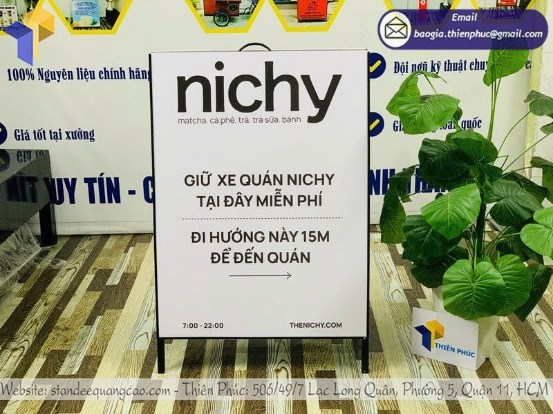 Standee Ngoài Trời Đa Dạng Mẫu Mã: Phù Hợp Mọi Không Gian Quảng Cáo