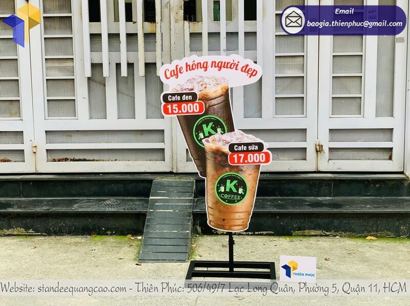 In Standee Mô Hình Theo Yêu Cầu: Thu Hút Khách Hàng Ngay Tại Điểm Bán