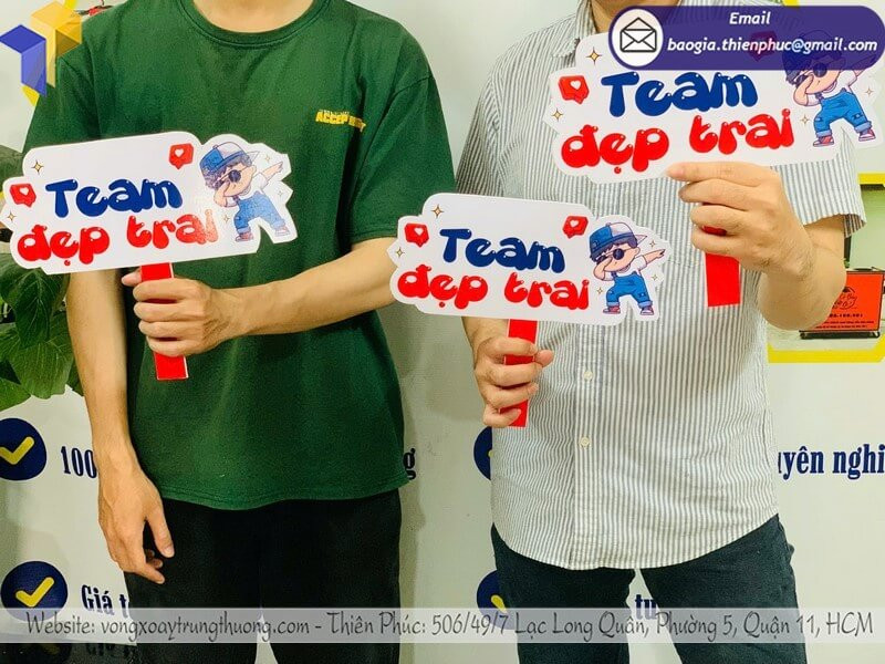 In Hashtag Cầm Tay Sự Kiện: Giải Pháp Truyền Thông Không Thể Thiếu