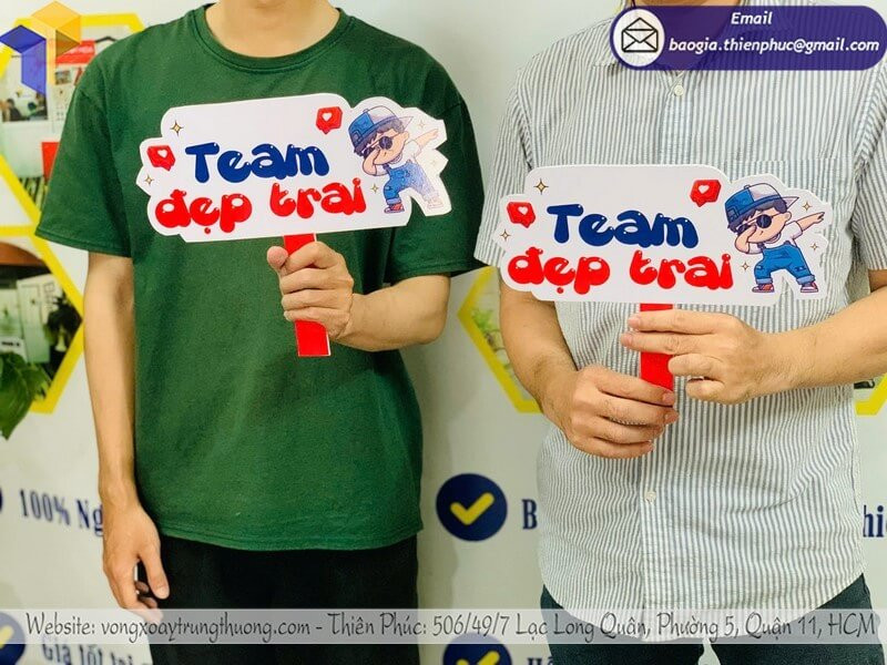 In Hashtag Cầm Tay Sự Kiện: Giải Pháp Truyền Thông Không Thể Thiếu