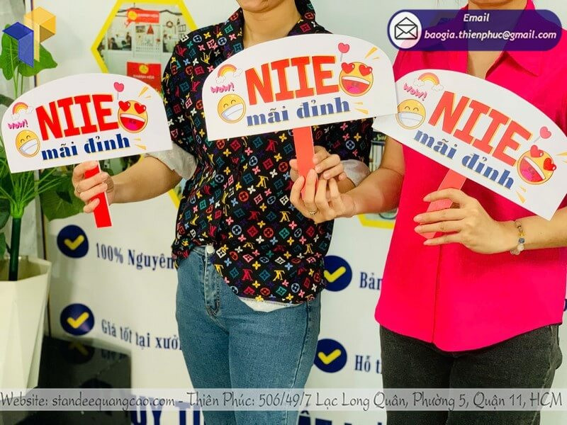 Bạn Đang Tìm Nơi Làm Hashtag Cầm Tay Theo Yêu Cầu? Xem Ngay Tại Đây