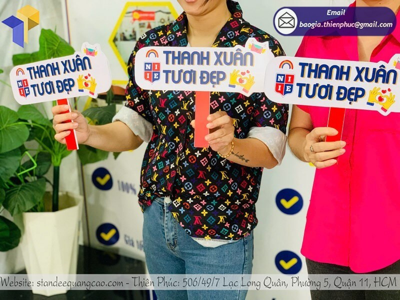 In Hashtag Cầm Tay Sự Kiện Theo Concept: Tạo Điểm Nhấn Check-in