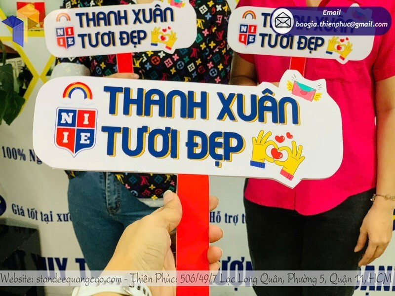 In Hashtag Cầm Tay Sự Kiện Theo Concept: Tạo Điểm Nhấn Check-in
