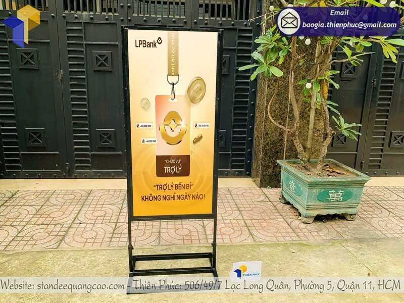 Xưởng Sản Xuất Standee Khung Sắt Ngoài Trời Giá Rẻ, Uy Tín, Chất Lượng