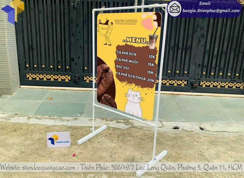 Standee Khung Sắt Ngoài Trời – Quảng Cáo Hiệu Quả, Tiết Kiệm Chi Phí