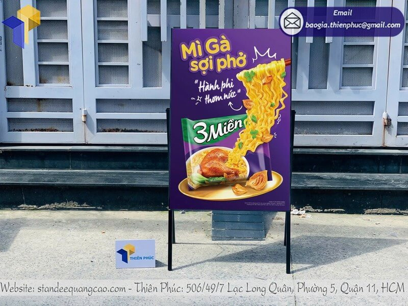 Standee Khung Sắt Giá Tốt – Giải Pháp Marketing Linh Hoạt, Ấn Tượng