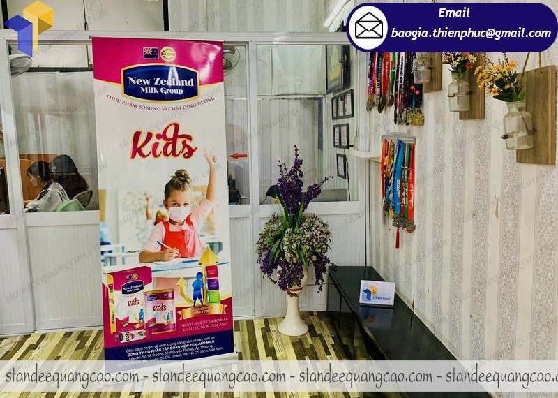 Đặc điểm standee hộp nhôm giá rẻ của Thiên Phúc