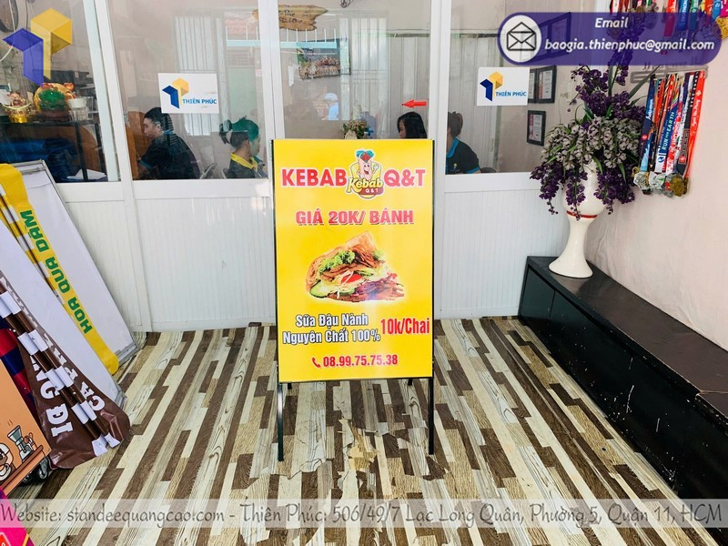Mục đích quảng cáo của standee khung chữ a