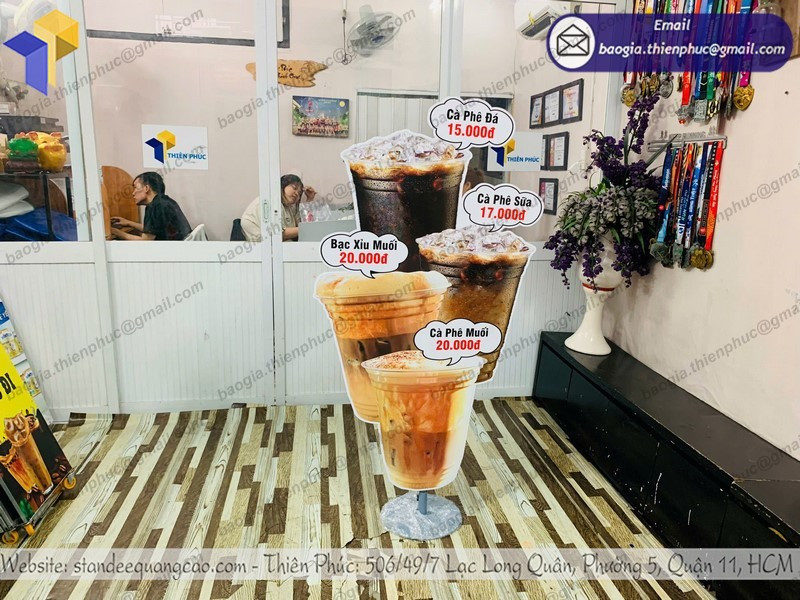 Địa điểm nhận thiết kế, gia công mẫu standee mô hình ly cafe