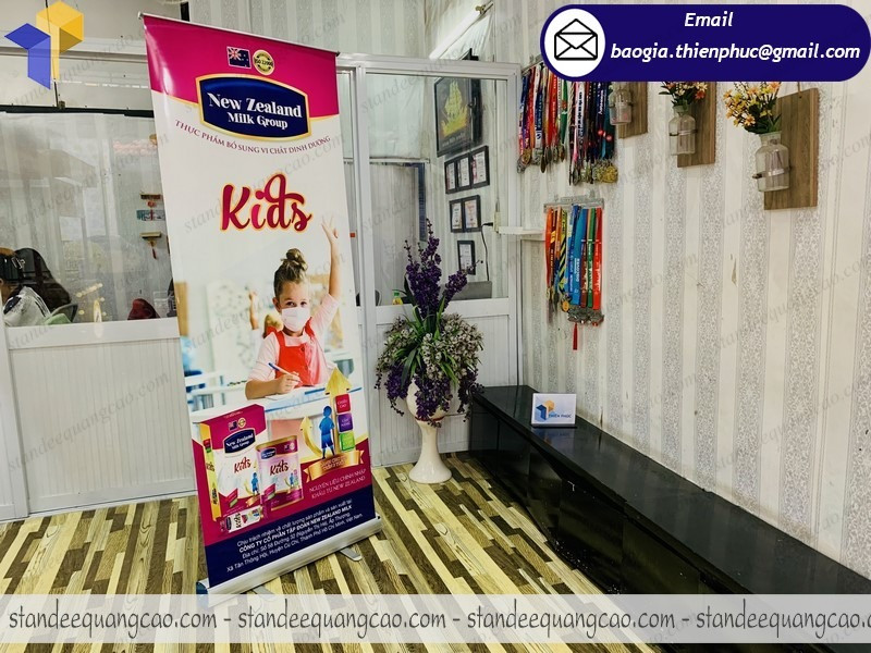 Đặc điểm standee hộp nhôm giá rẻ của Thiên Phúc