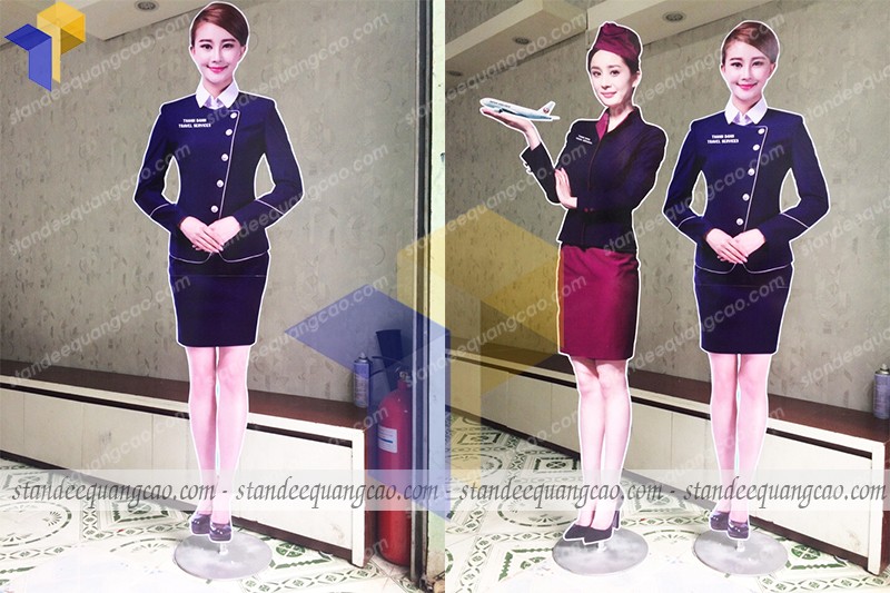 standee mo hinh tiep vien hang khong