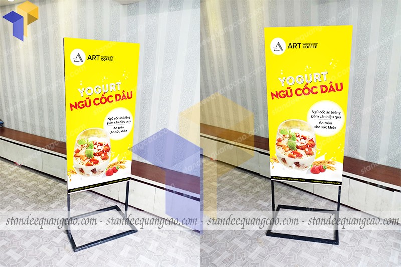 ban standee gia re