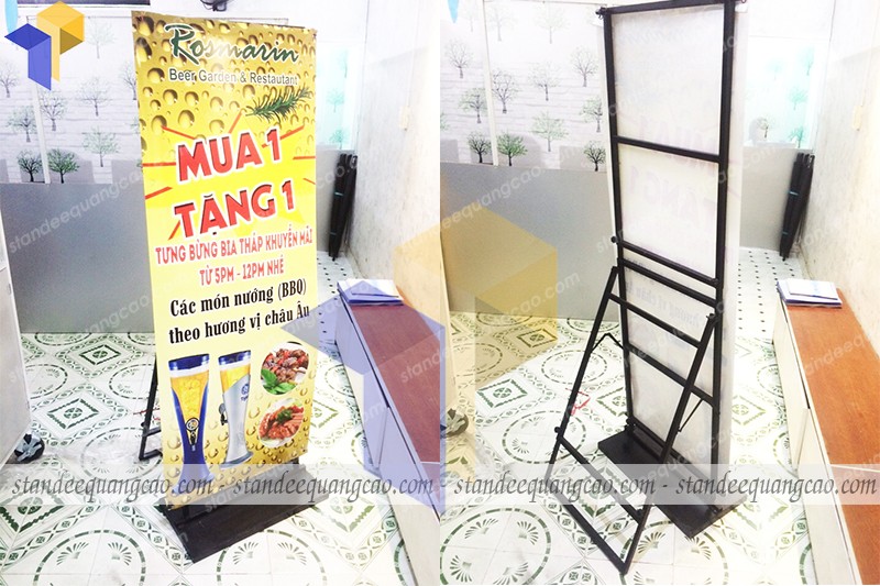 standee khung sat den