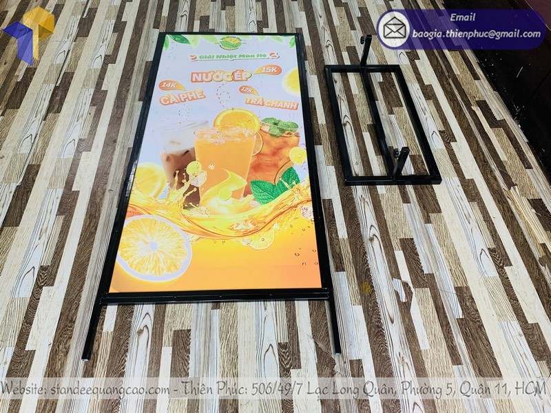 standee chân sắt ngoài trời đẹp