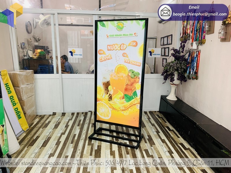 standee chân sắt ngoài trời tphcm