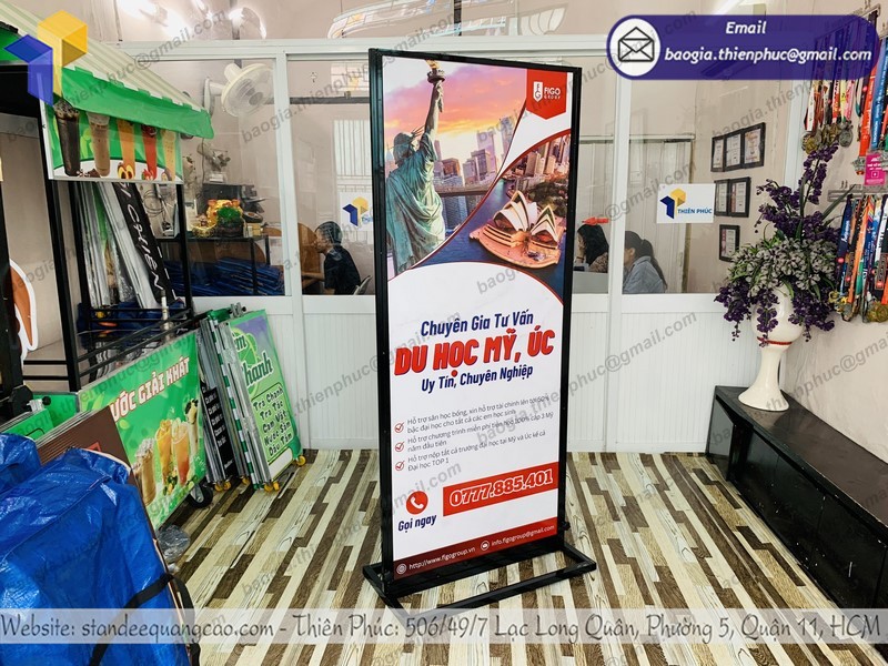 standee giới thiệu du học đẹp