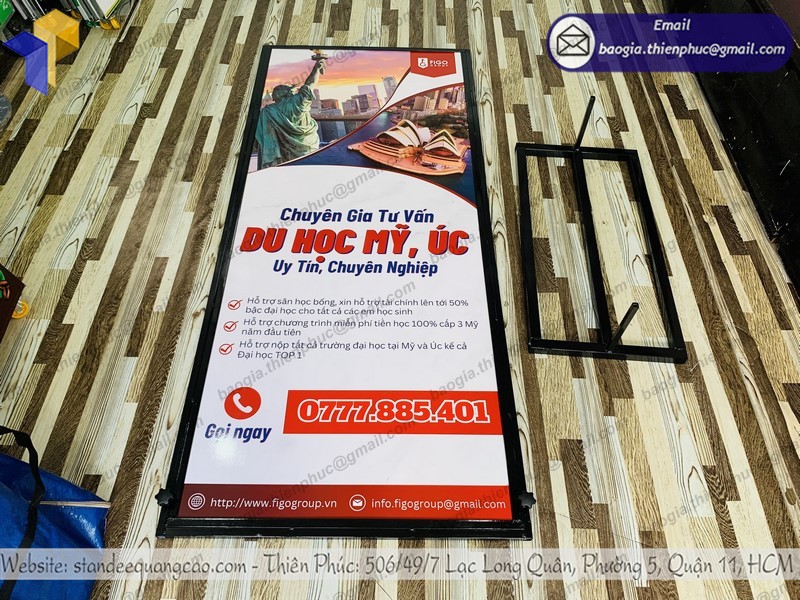 standee giới thiệu du học rẻ