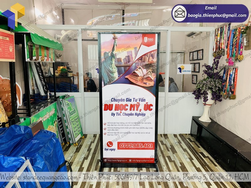 standee giới thiệu du học tphcm