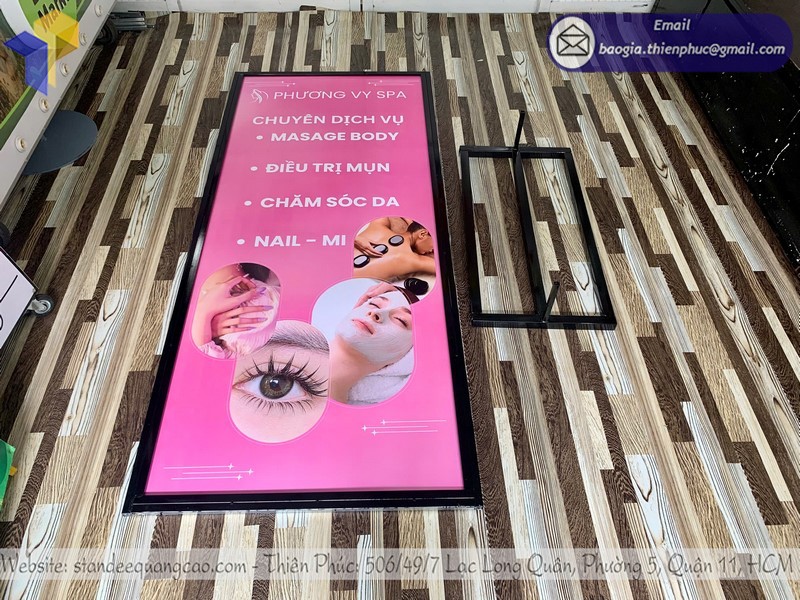 standee khung sắt đứng hai mặt đẹp