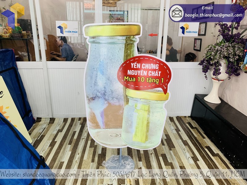 standee mô hình giá rẻ