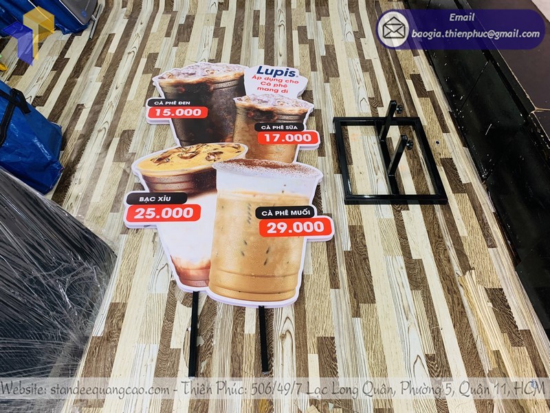 standee mô hình ly café đẹp