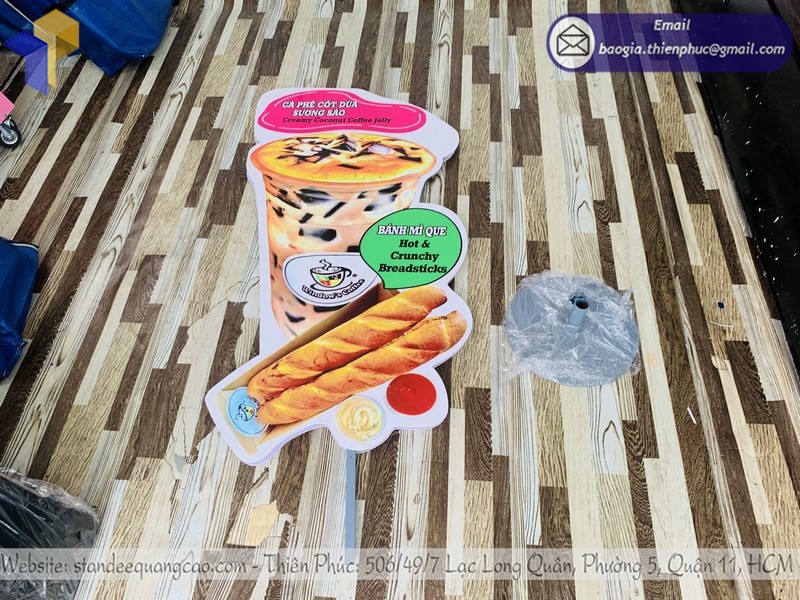 standee mô hình ly cà phê đẹp