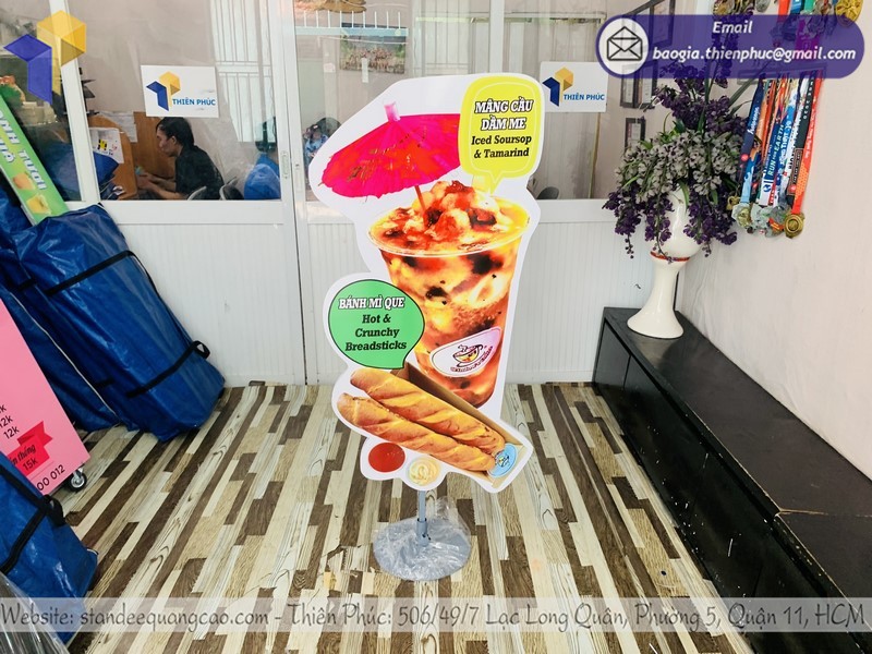 standee mô hình ly cà phê