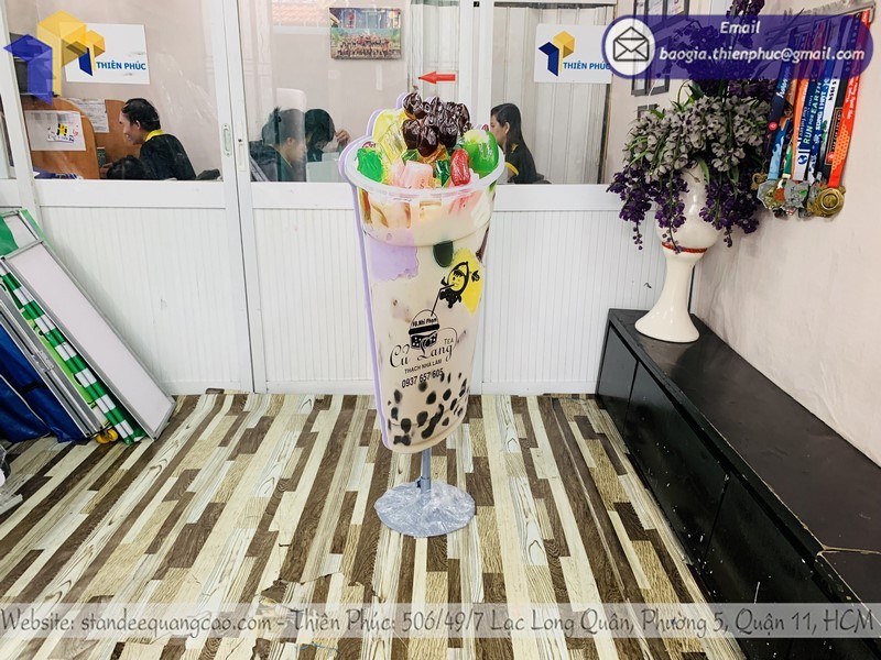 standee mô hình ly trà sữa rẻ