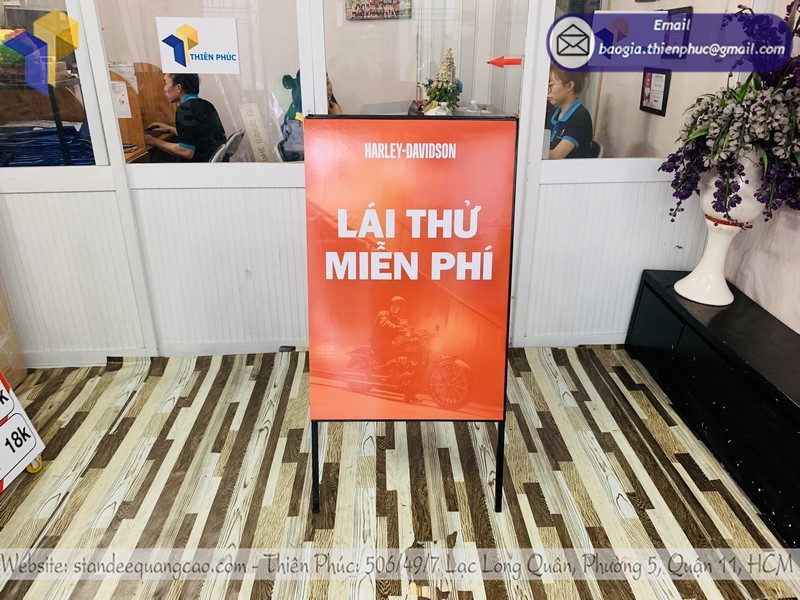 standee sự kiện 2 mặt