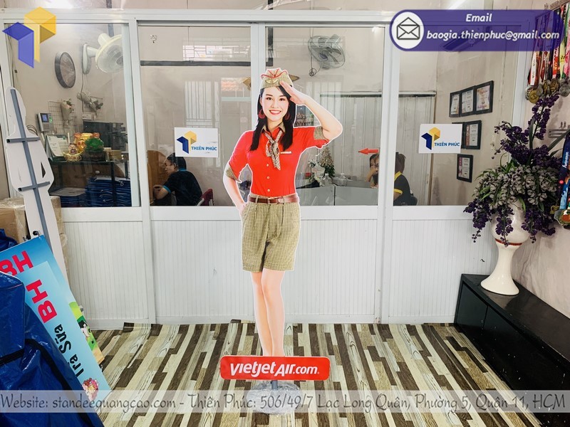 standee tiếp viên hàng không